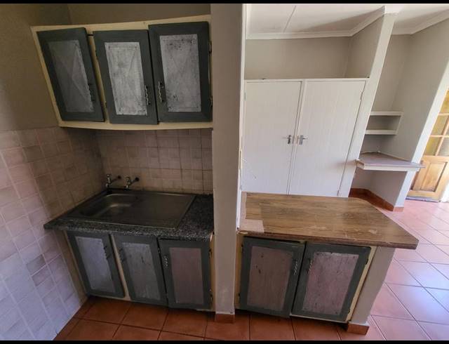 0 BEDROOM PROPERTY TO RENT IN DIE BULT